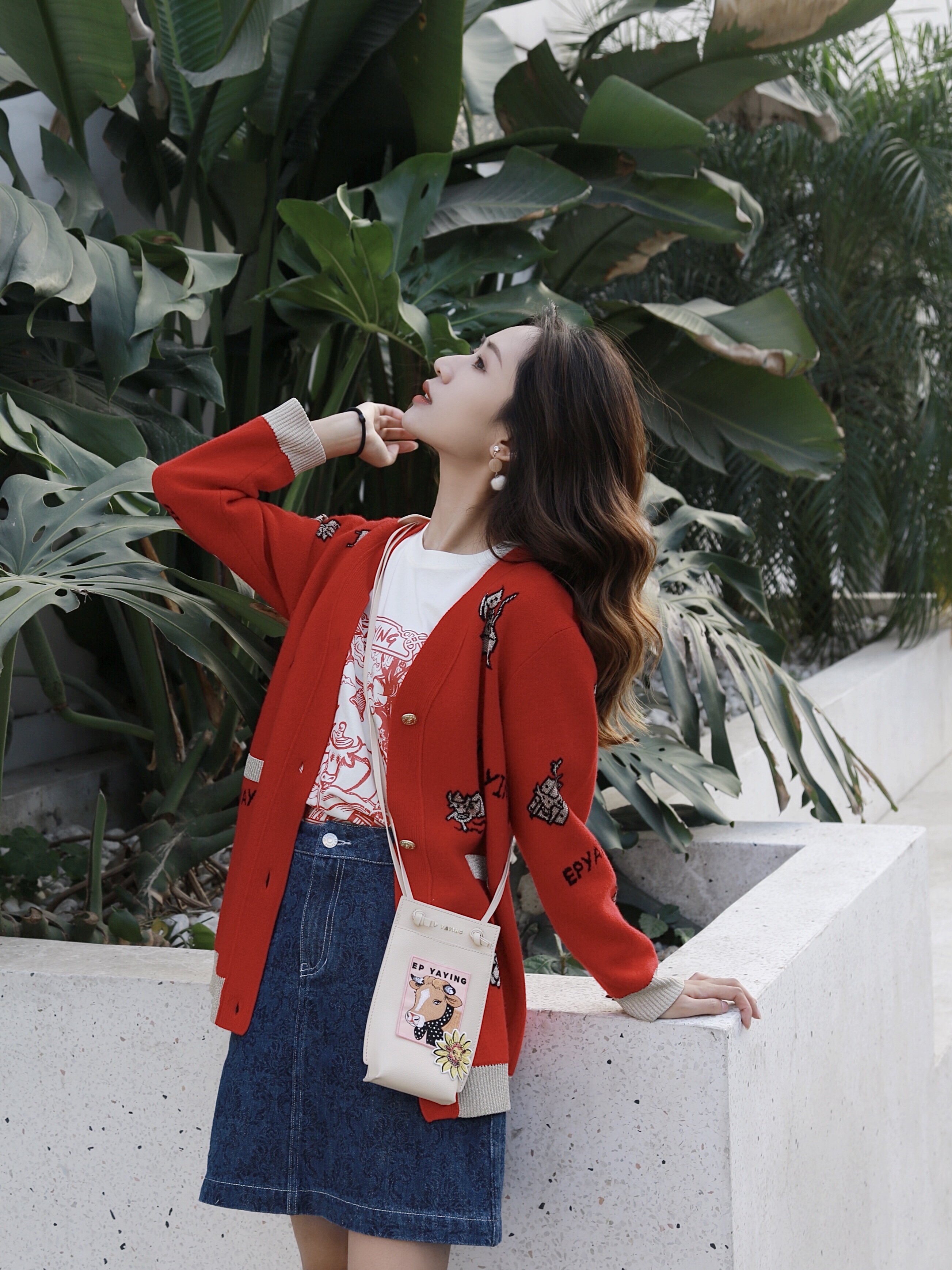 要火的“度假牛”有点萌!牛年小包好俏皮,高性价比雅莹真心爱了