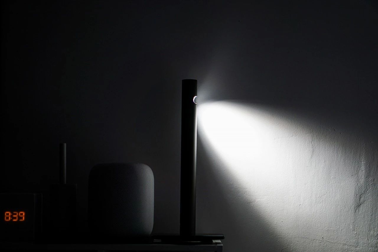 jya台灯评测,jya极简台灯效果