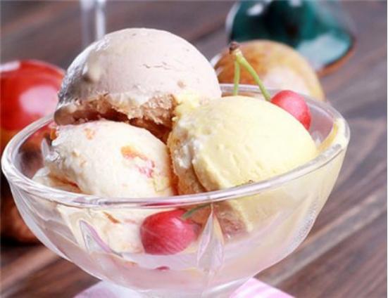 软冰淇淋粉做冰淇淋不用冰淇淋机,自制冰淇淋实现冰淇淋自由
