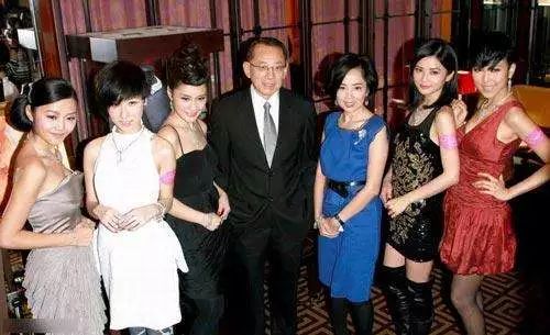 从“钟表大王“到”娱乐之王”，传言全港女星都曾经他之手