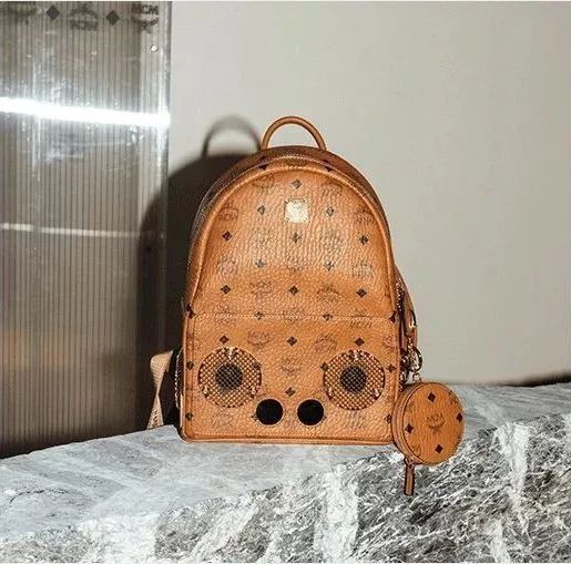 从濒临倒闭到年营收25亿,从濒临倒闭到市值266亿