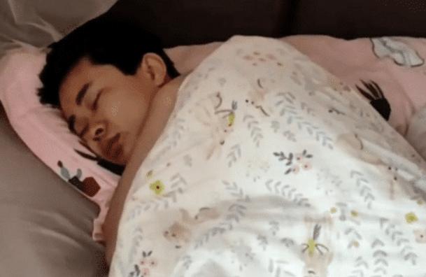 奶爸带孩子火了,奶爸带萌娃玩耍火了