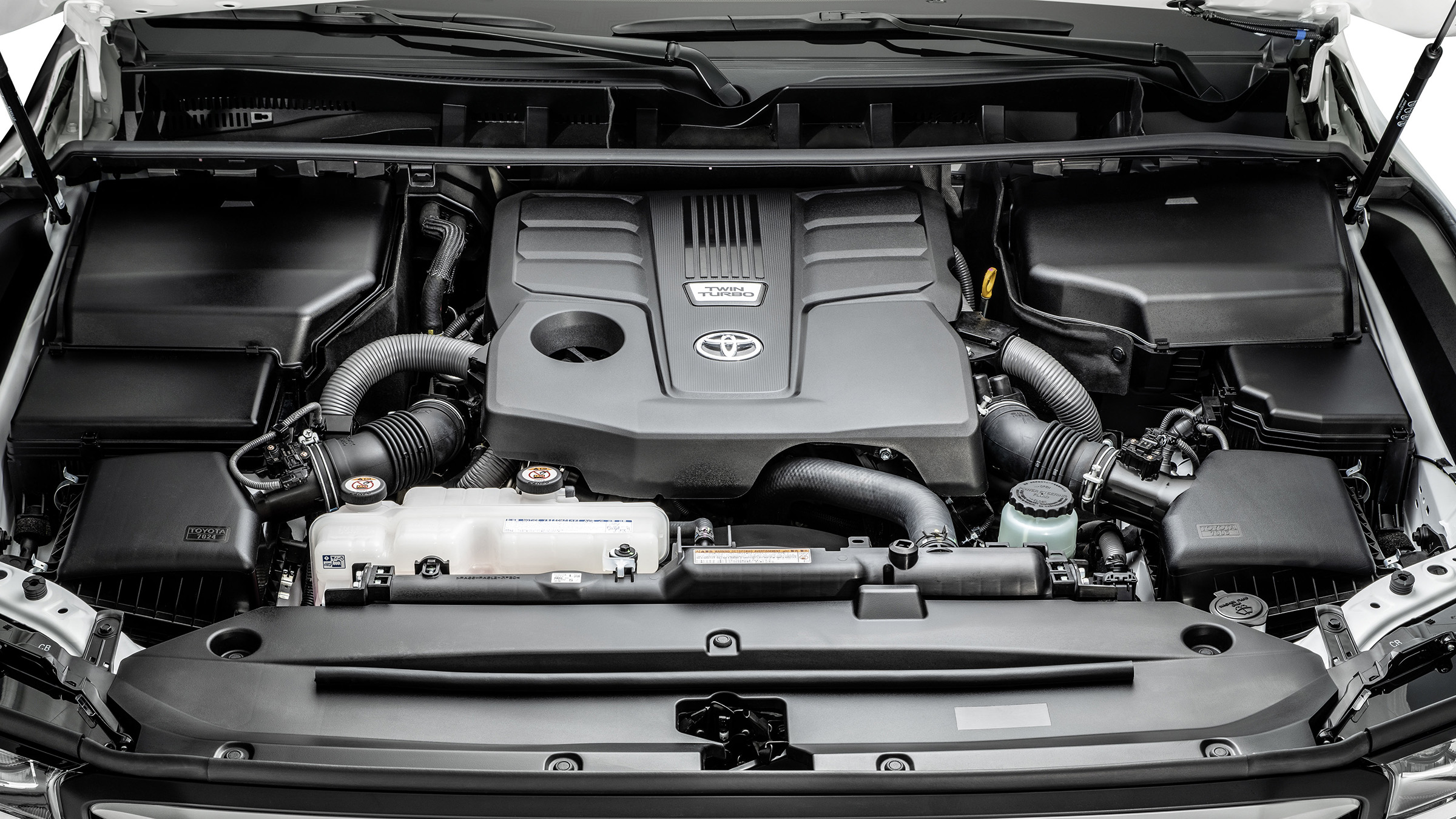 日产途乐vs丰田陆巡越野视频,日产途乐和丰田陆巡哪一款车更大