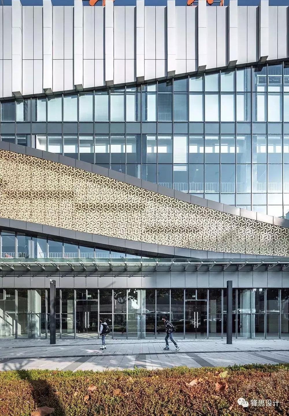 淇濆埄闈掑矝楂樼,闈掑矝淇濆埄鏃朵唬鍟嗕笟