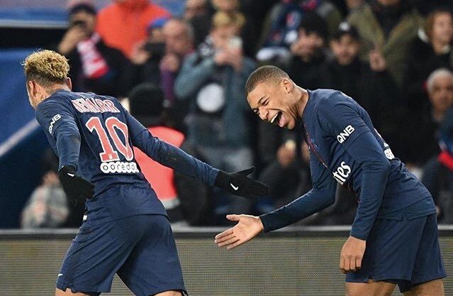 苏亚雷斯梅西内马尔组合对阵c罗,欧洲最厉害双人组