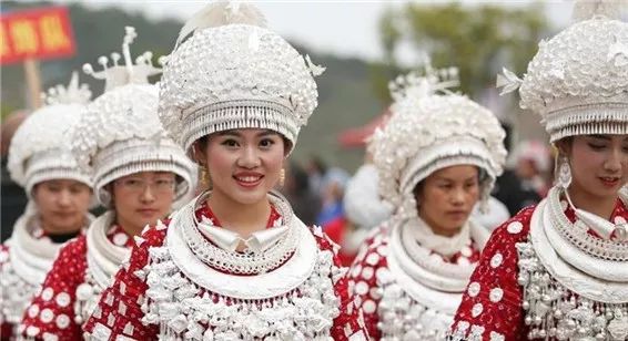 贵州黔东南千户苗寨,贵州黔东南苗寨