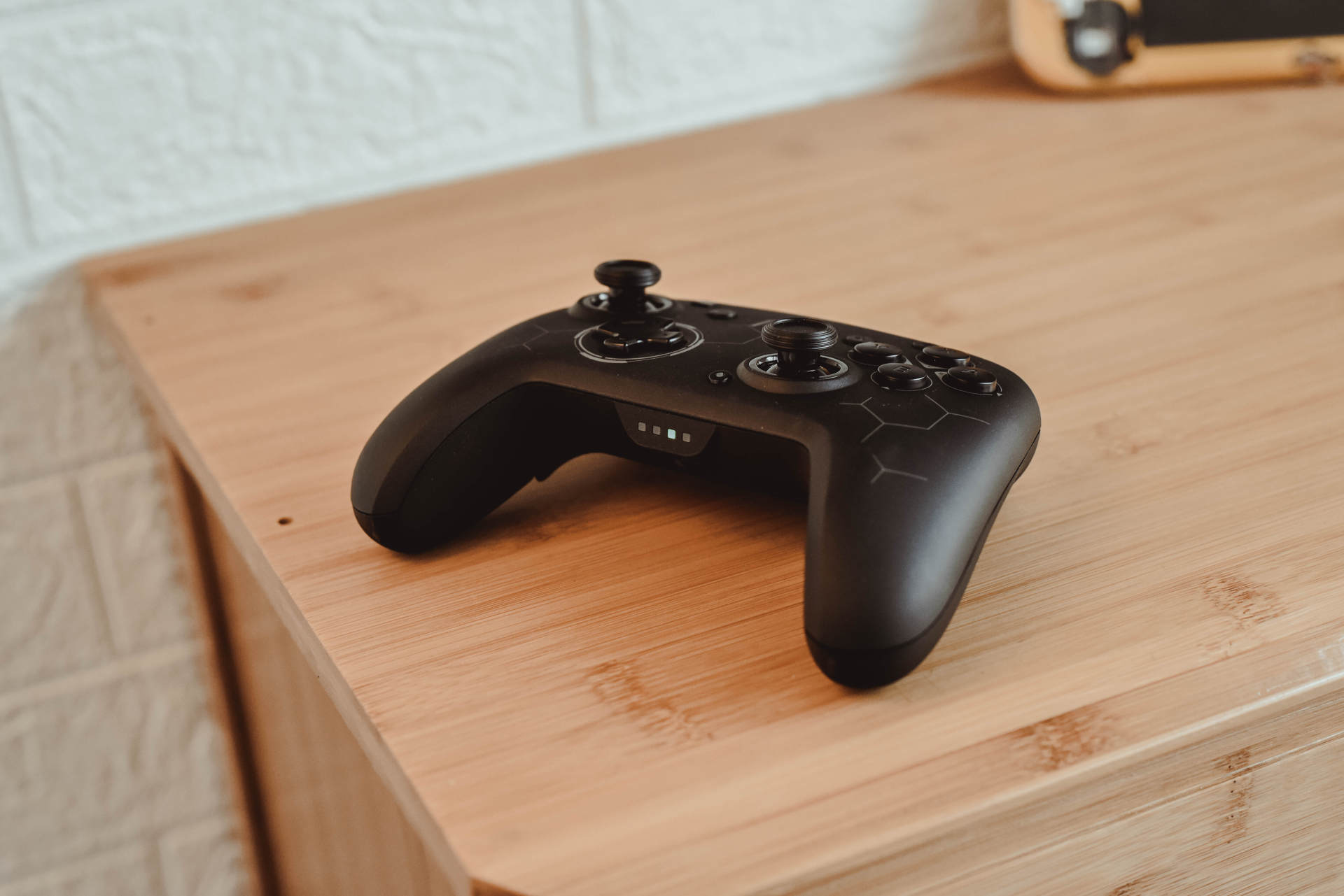 从新手到物理开挂,宏录制+6轴陀螺仪,BIGBIGWON游戏手柄体验