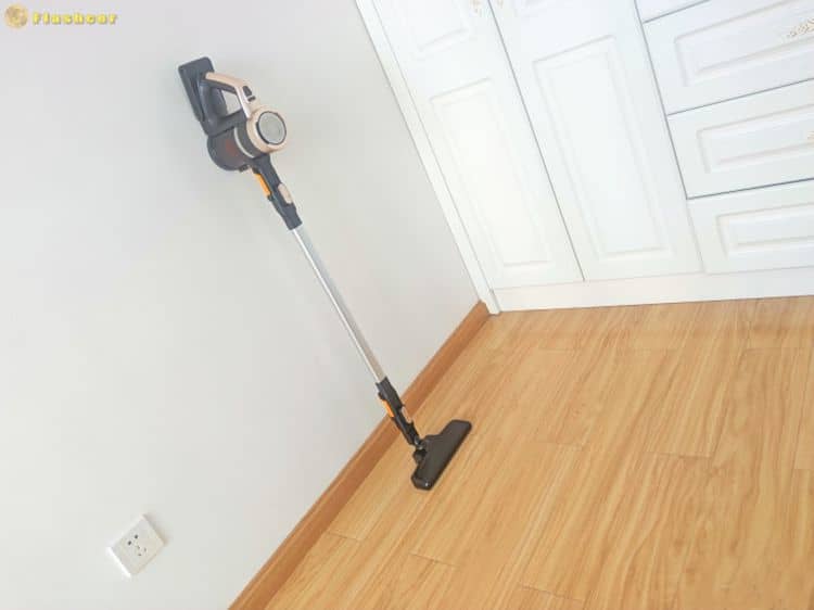 纠结买除螨仪还是吸尘器,扫地机器人和吸尘器哪个好用啊