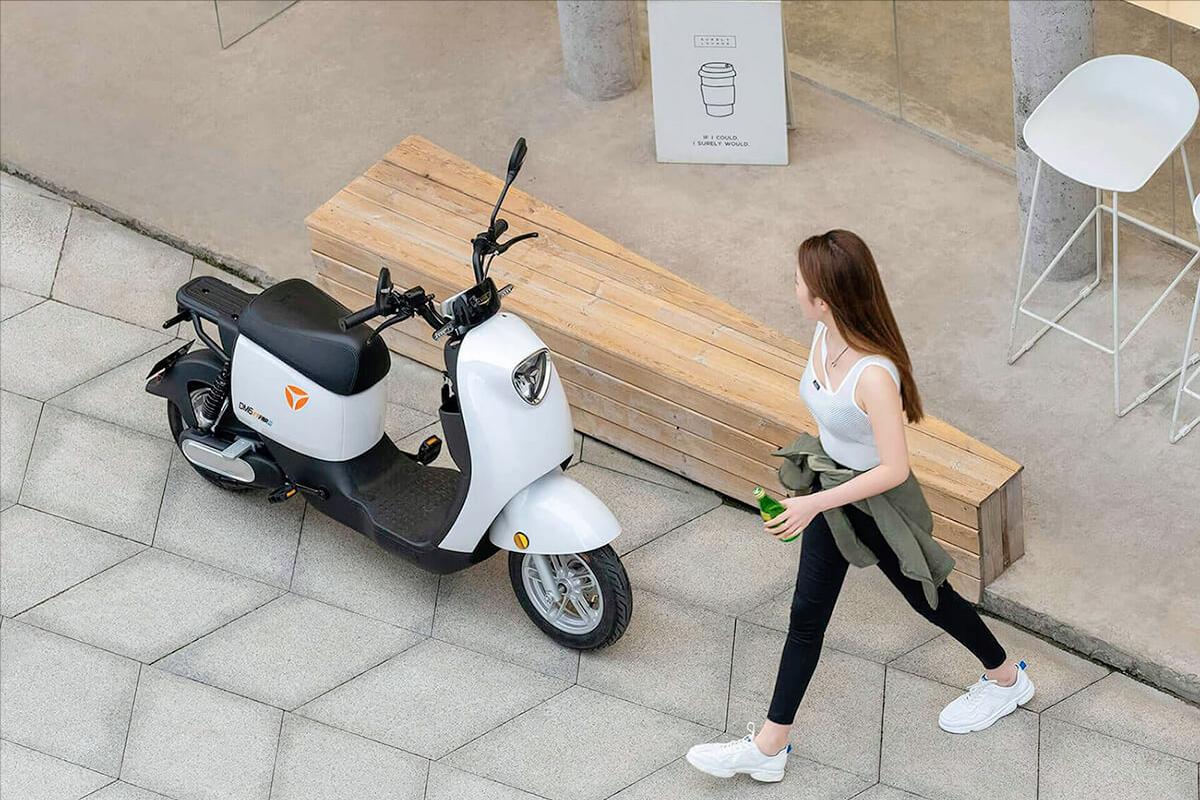 电动车爱玛雅迪小鸟哪个质量较好,3000多的雅迪爱玛电动车实测