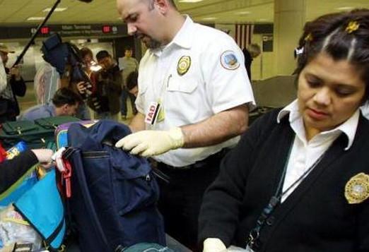 注意！别在过海关时自拍，罚款事小，被遣返甚至吃上官司都有可能