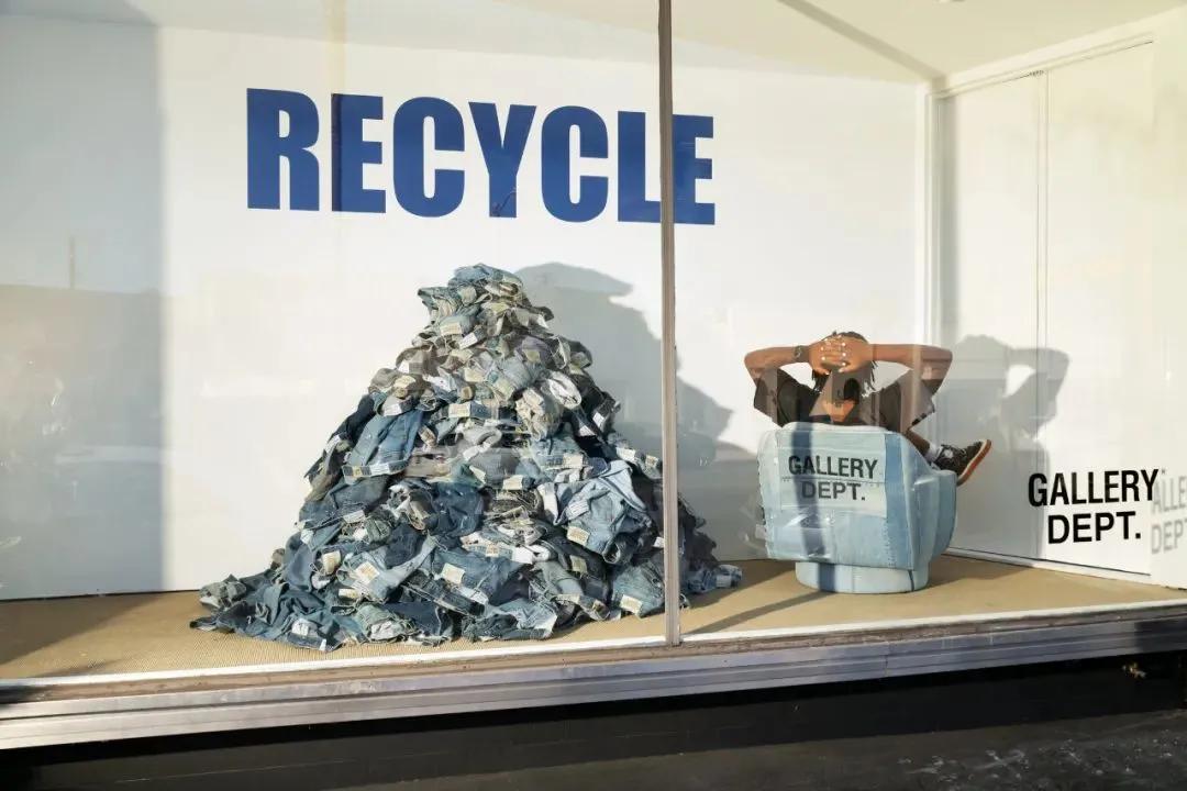 从联名款看大牌内卷有多严重