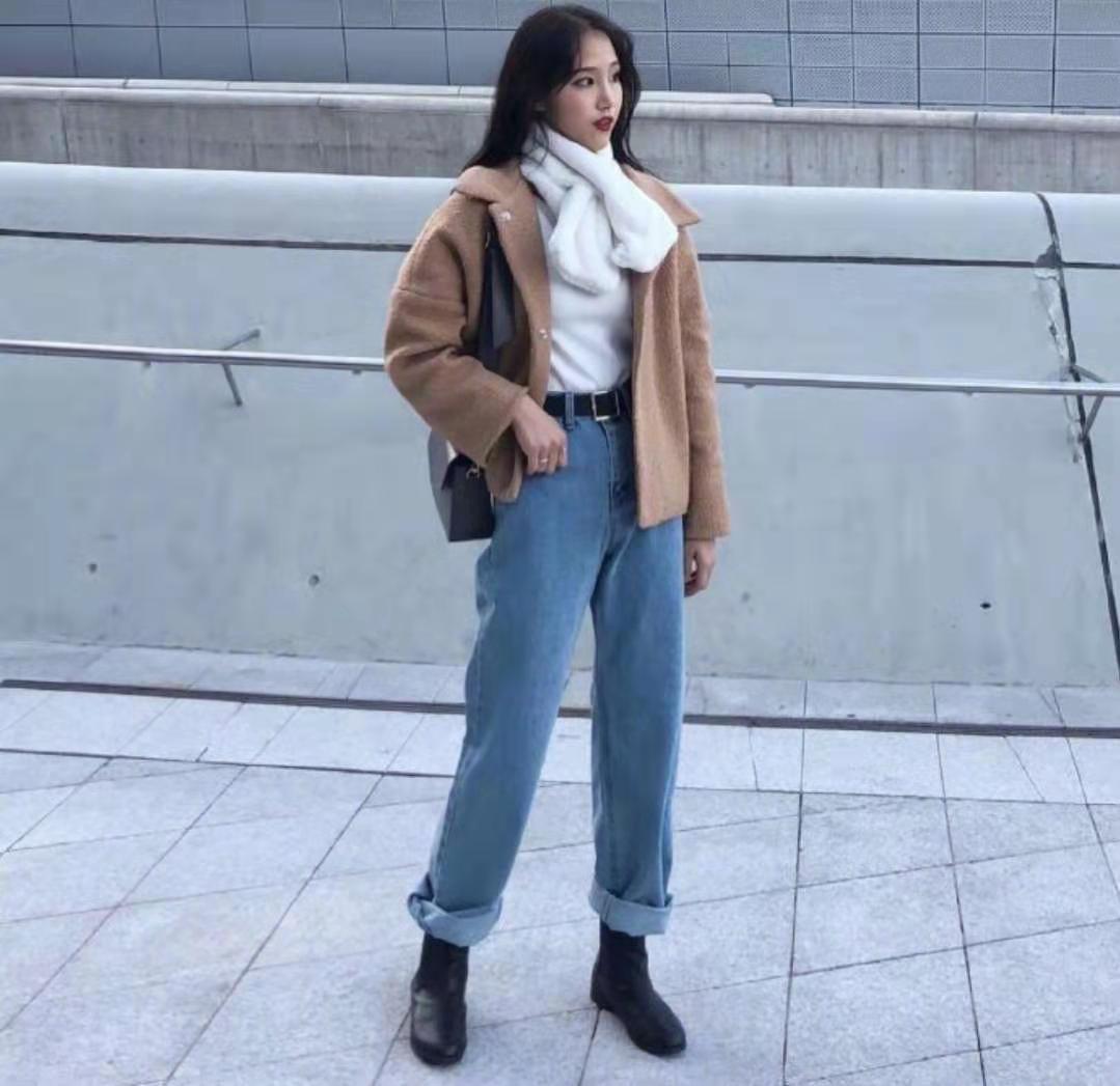 韩国街拍秋季女生穿搭潮,街拍韩国女孩穿搭示范