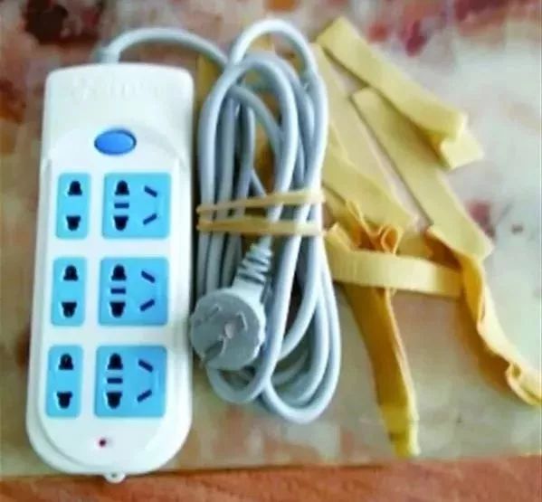 橡胶手套破了一个小洞怎么补,橡胶手套破了修补方法