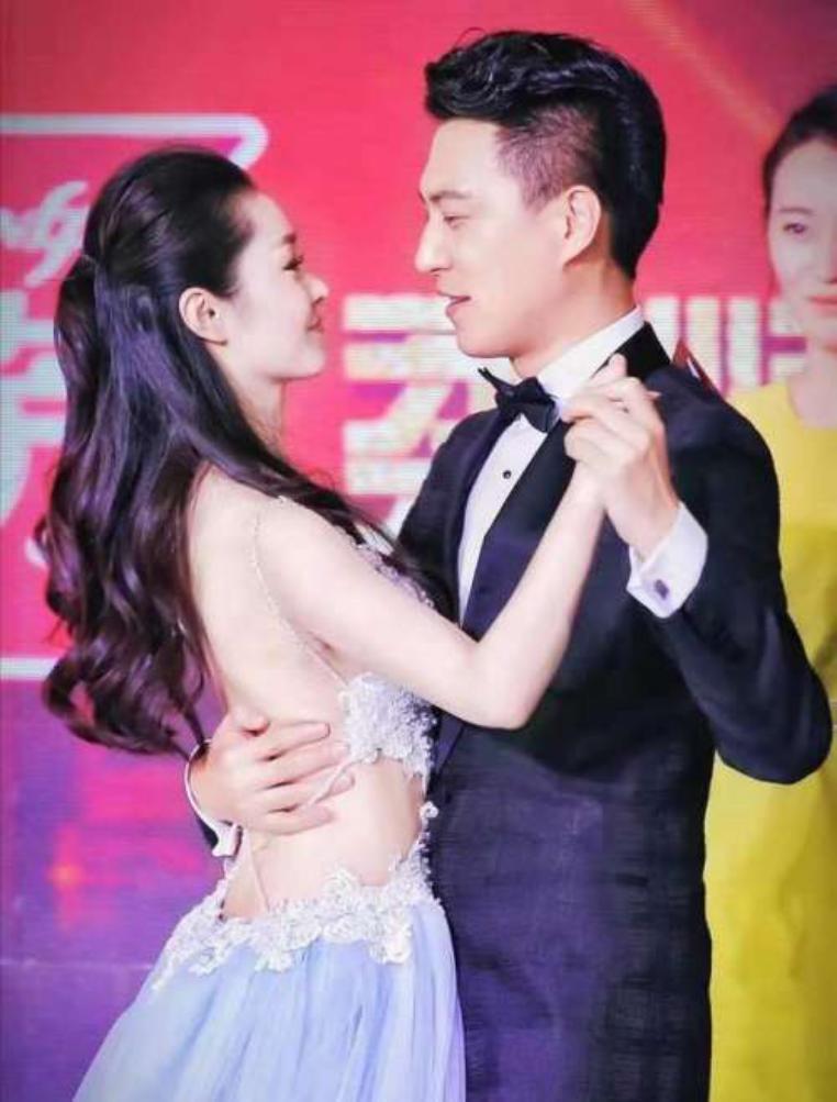 鐪嬮澇涓滅殑绮惧僵婕旂粠,鐪嬩簡鎵嶅彂鐜伴澇涓滅殑婕旀妧鍑虹鍏ュ寲