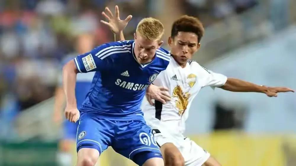 足坛十大最出名的巨星排名,足坛十大传奇巨星排名