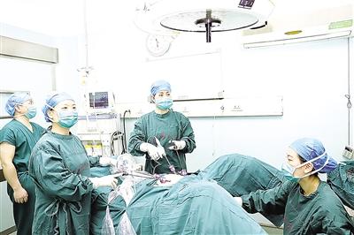 柔肩勇挑重担大爱守护健康——记南平仁爱医院妇产科（下）