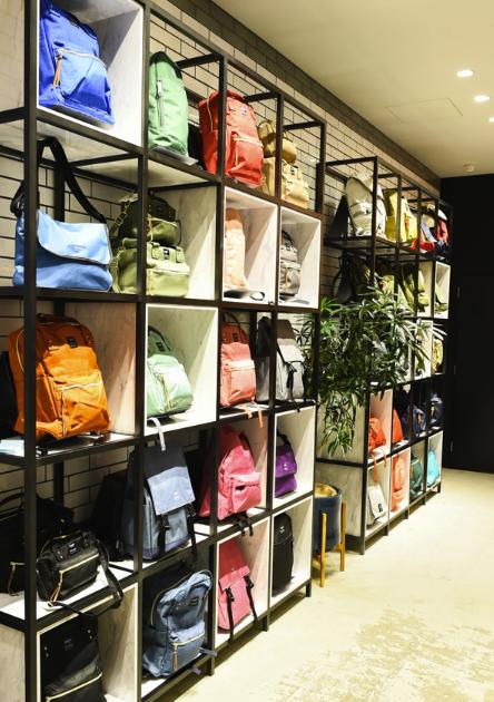 大阪心斋桥卖双肩包,大阪心斋桥男士背包