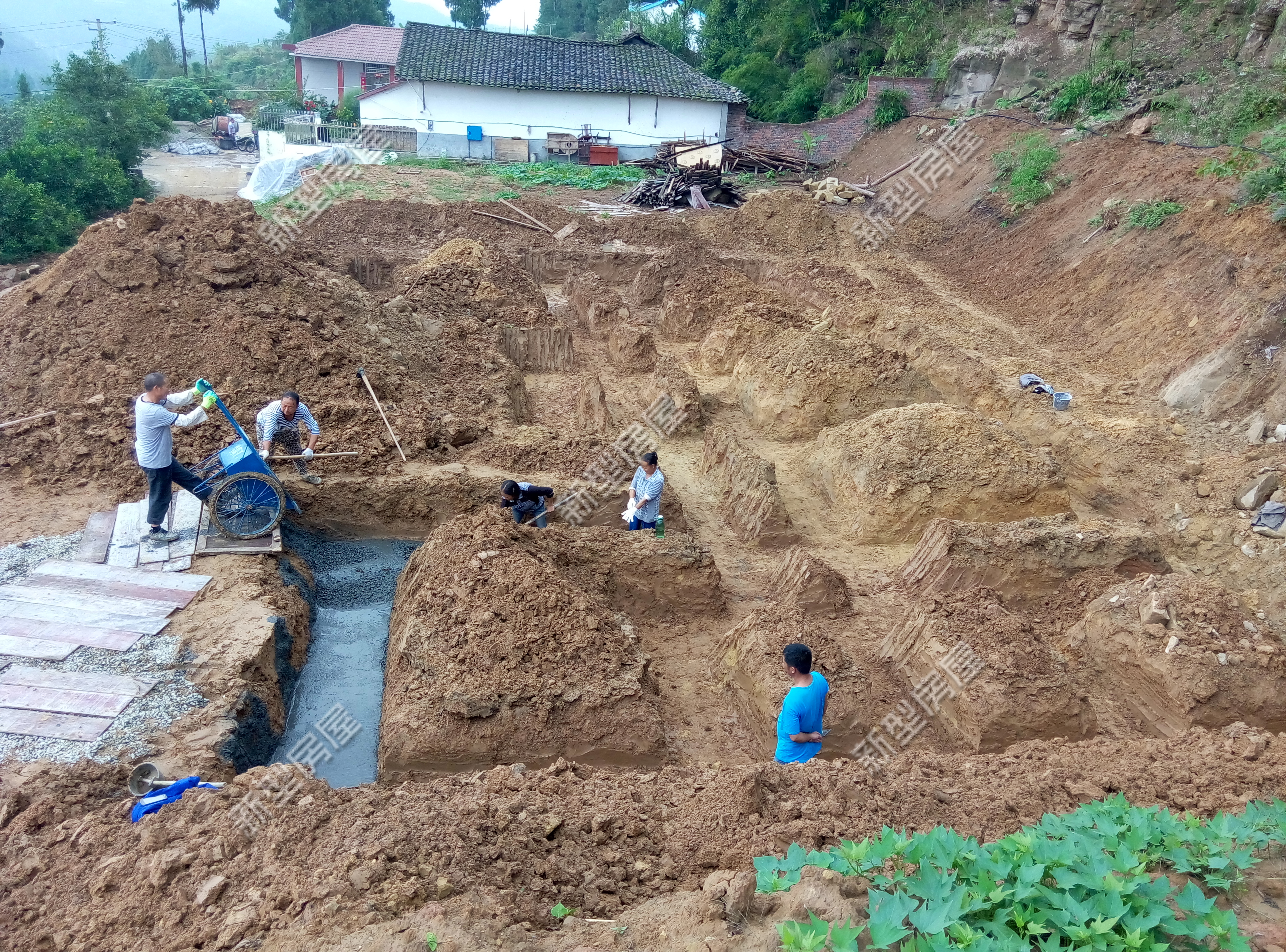 农村建房浇筑混凝土用c25还是c30,自建房2层混凝土用什么标号