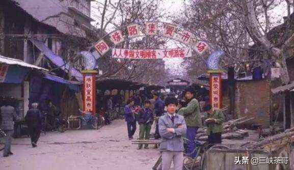 消失的记忆——百年解放路变迁，宜昌版“宽窄巷子”正在走来