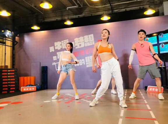 湛芭拉火了！这家健身直播被用户合力把网关挤崩了