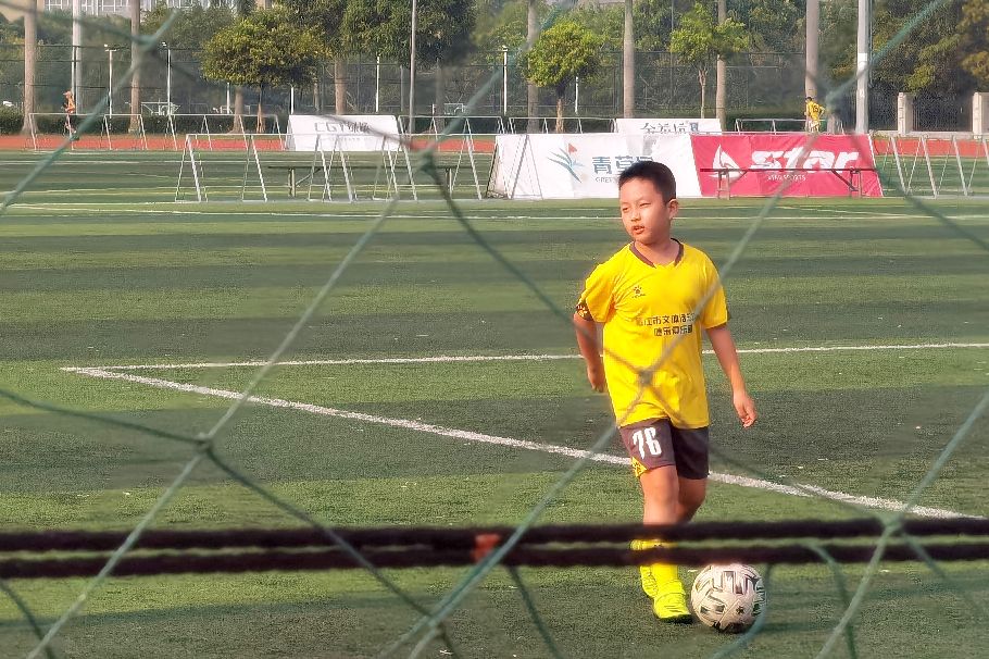 陪娃训练足球,陪娃成长日记