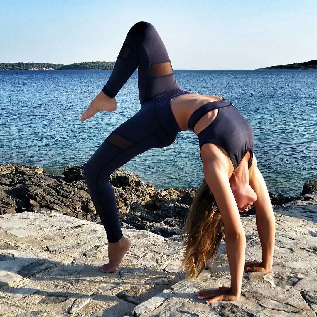 瘦腰瘦腿瑜伽轻松去除下身赘肉,瑜伽练体型基本动作