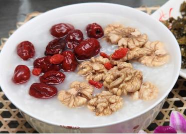 对花生过敏可以打脱敏针吗,核桃花生鸡蛋过敏