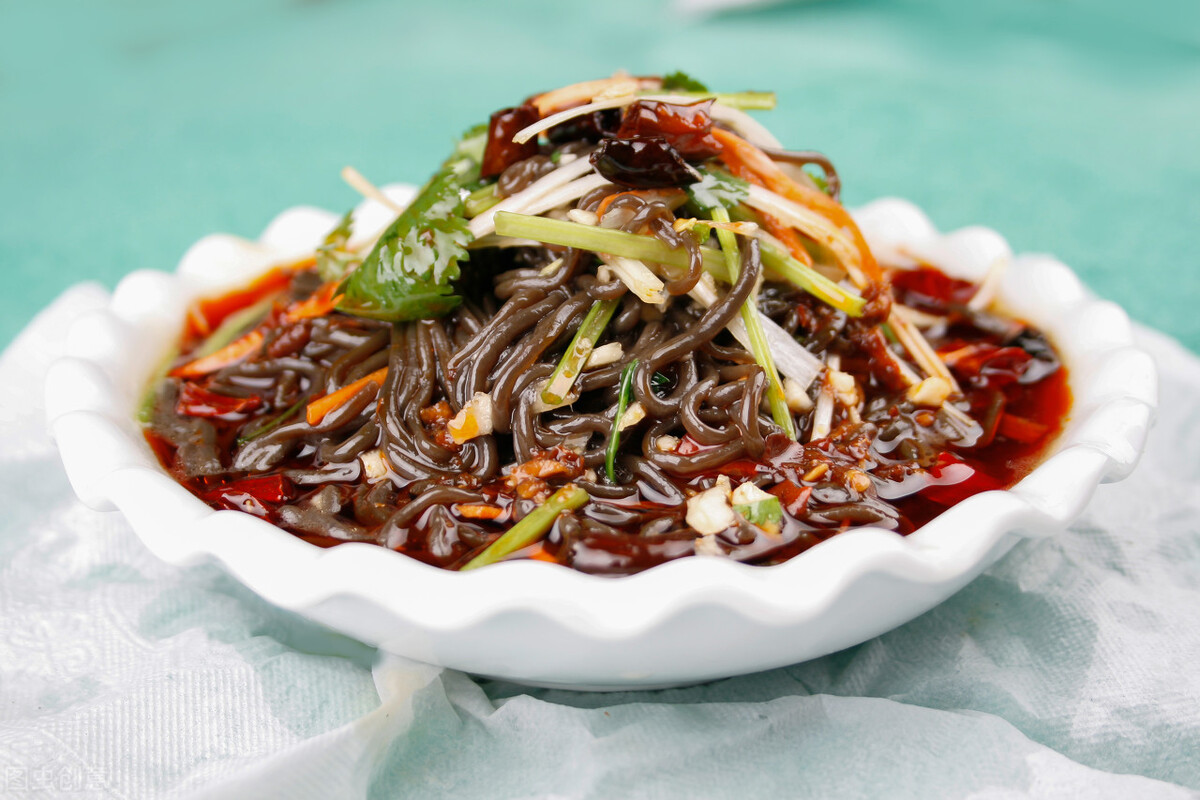 摇钱树餐饮管理公司让哈尔滨啤酒城多了一道下酒菜博海捞汁小海鲜