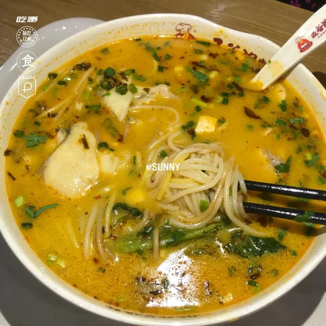 美食新据点|100闷吃垮粤港风情美食gai，速度码住