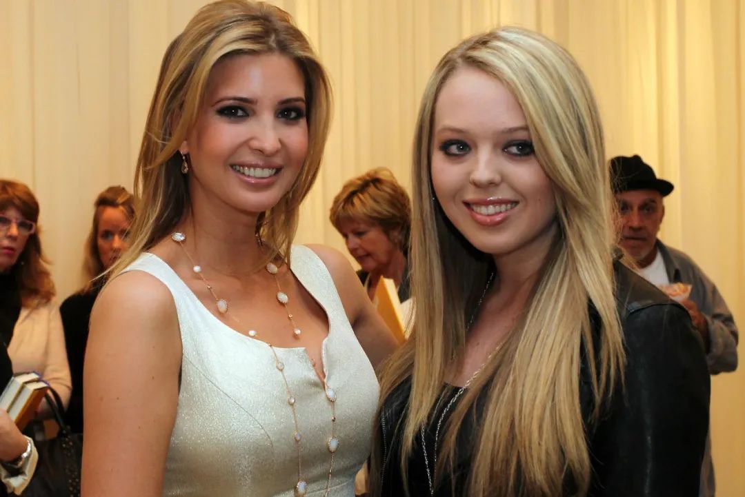 特朗普为三任美女老婆买大钻戒,可比竞选总统“认真”多了