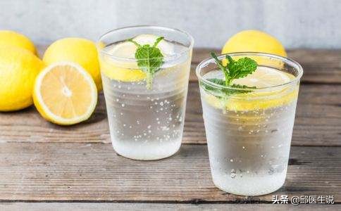 无糖饼干、果蔬脆这些网红零食减肥能吃吗？邱医生强推零食三剑客