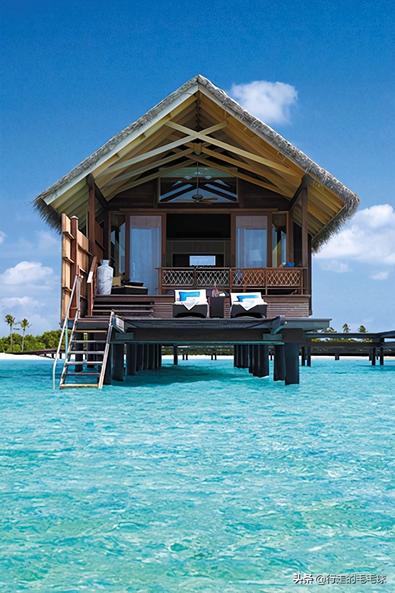 大海高尔夫球场,大海中央的球场