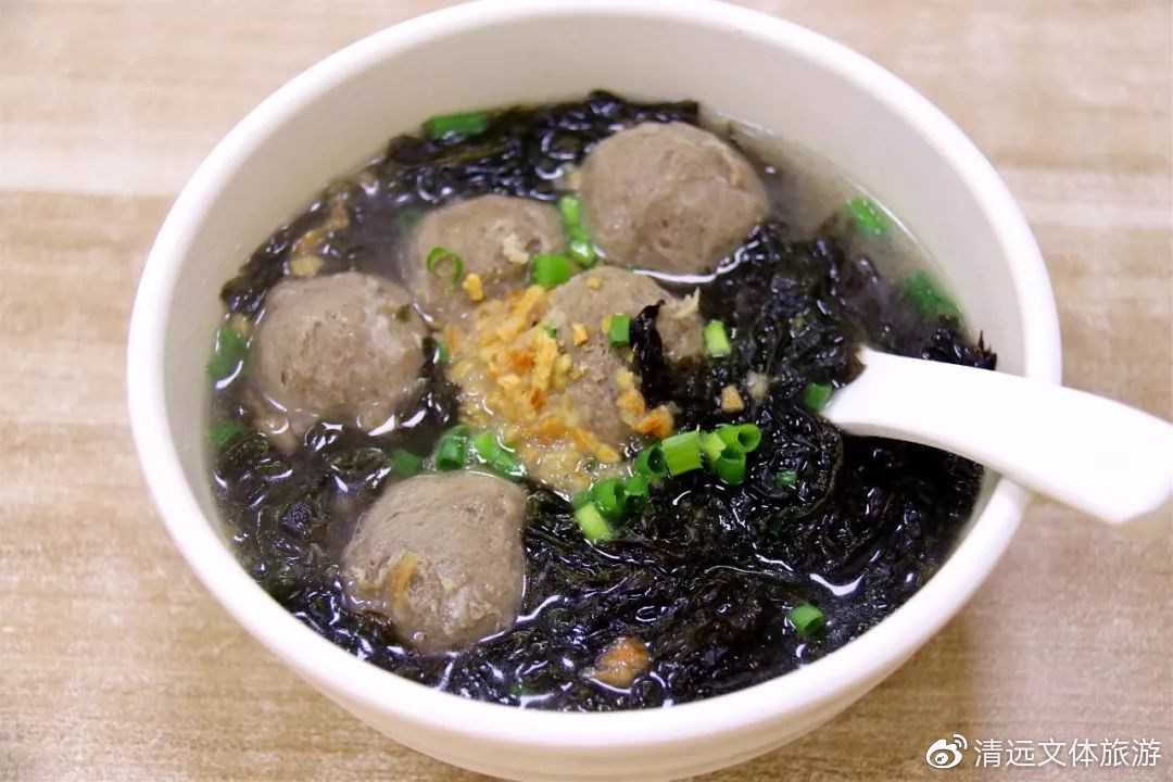 在学校旁边适合什么样的小吃店,在学校开什么小吃馆