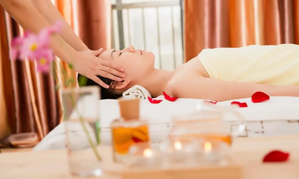 爽肤水推荐学生混油皮平价40以下,美妆推荐爽肤水