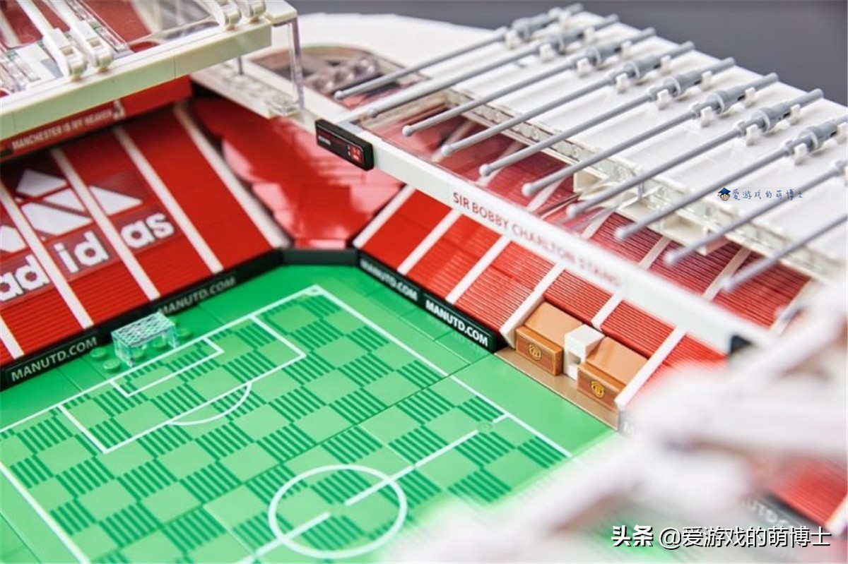 一比一还原乐高,乐高曼联球场