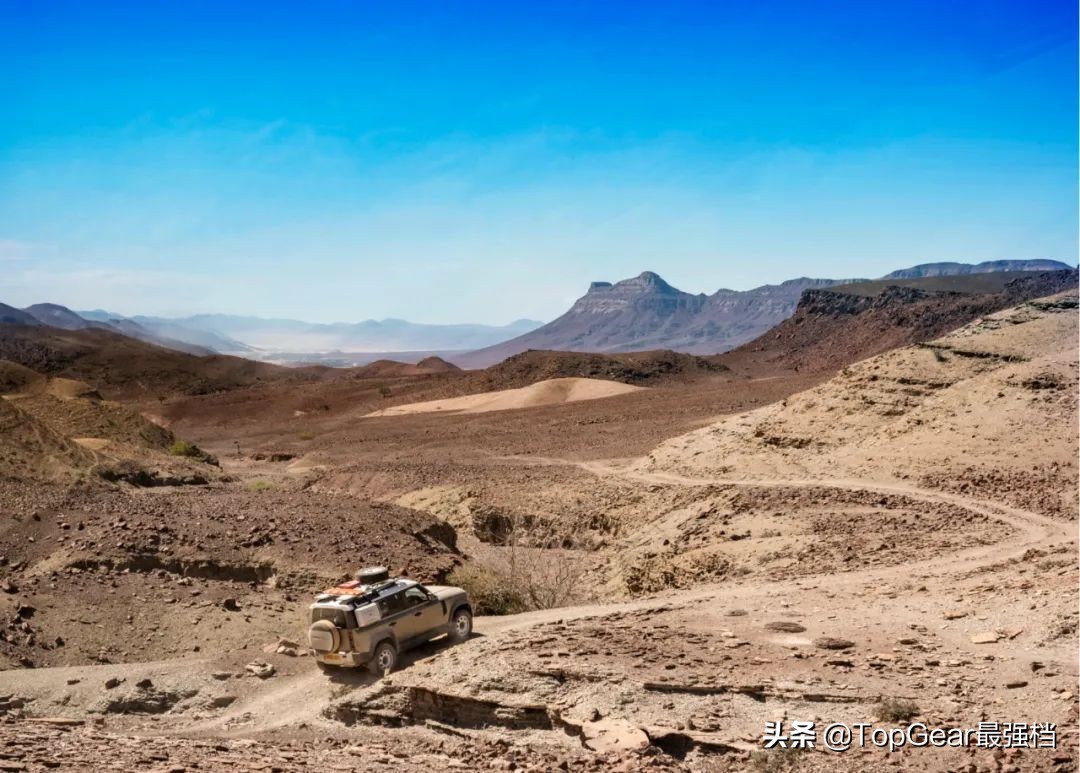 全新路虎卫士怎么样？去非洲越野试驾一下就知道啦