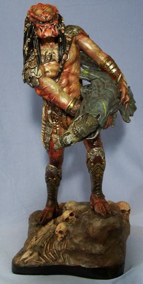 还记得在太空中游荡的铁血战士长什么样吗?一起来看看