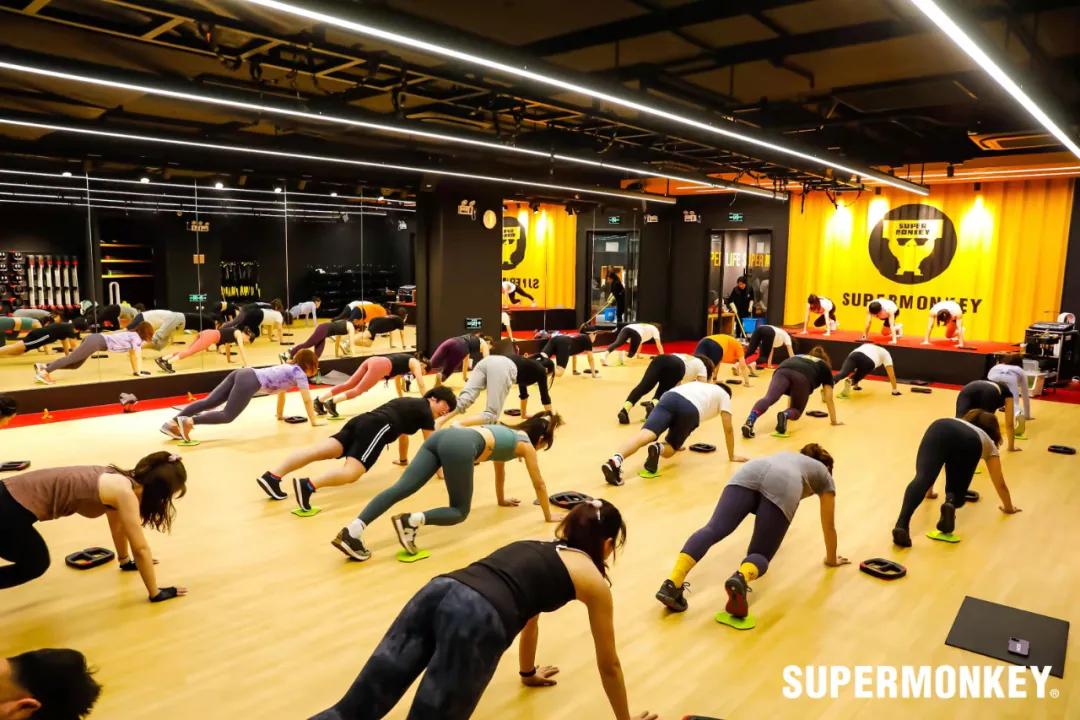 「2021冬季甩肉燃脂指南」，大上海时代广场和你一起遇见更好