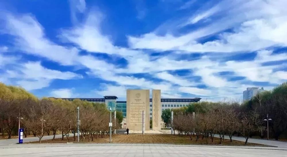 央视、新华社等聚焦！走出6位院士、14名三甲院长，东北这个医学部实力强劲！