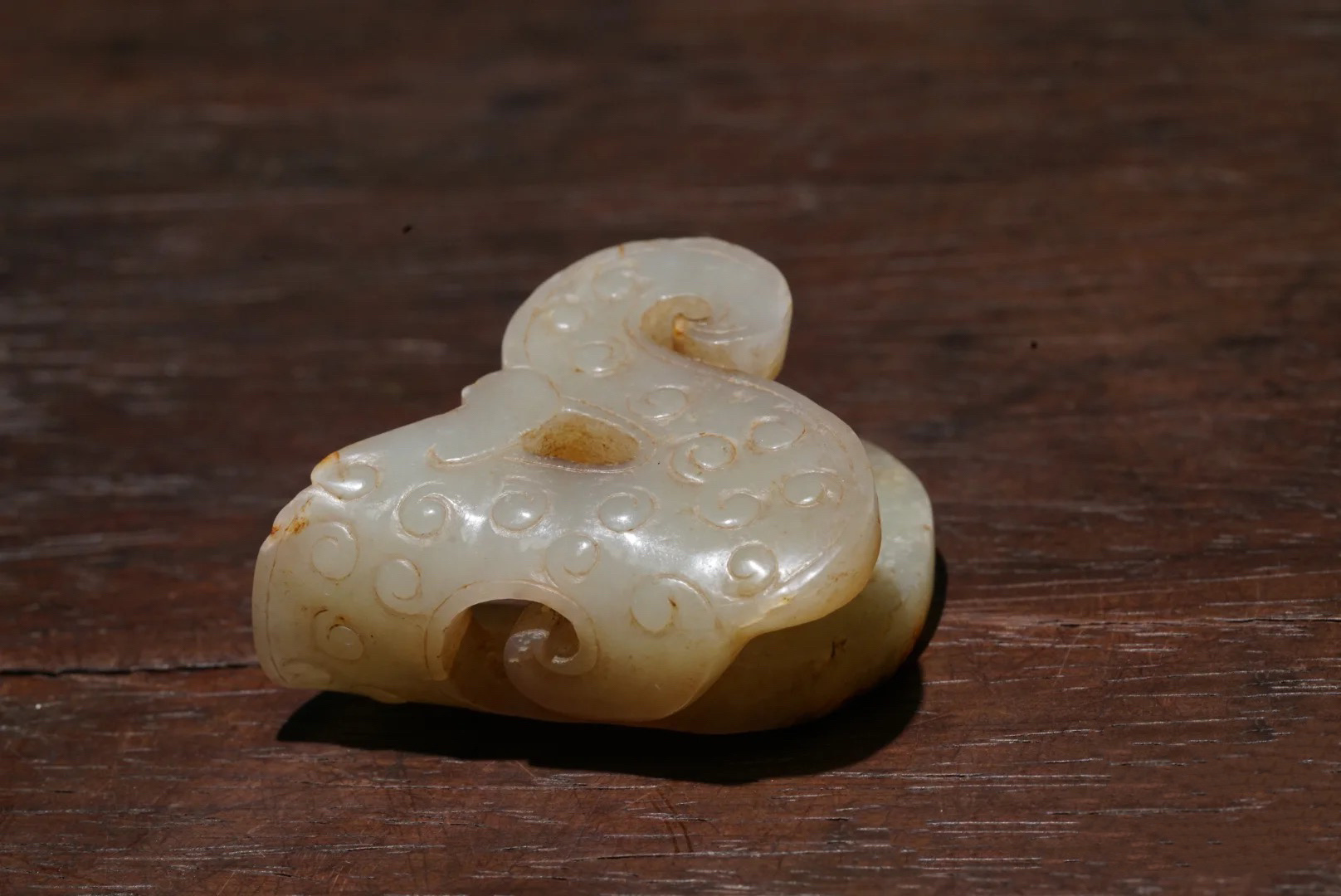 怎样试出玉假沁色？几个简单的小方法，别再轻易上当