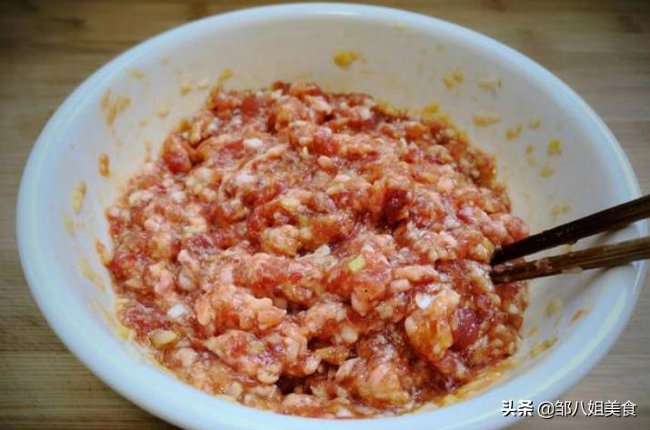 包馄饨调肉馅怎么调好吃,包馄饨肉馅怎样调好吃