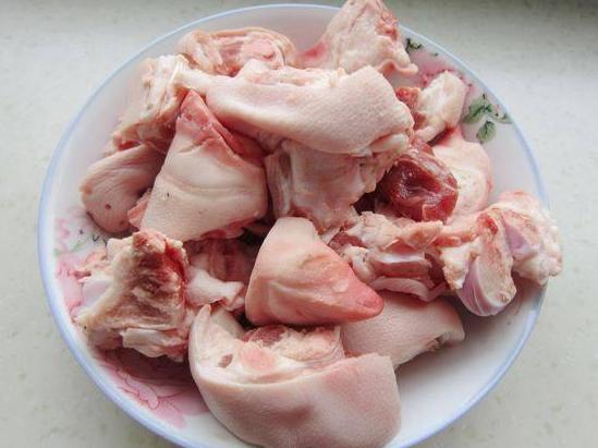 炖猪蹄怎么做不骚,炖猪蹄怎么做才香