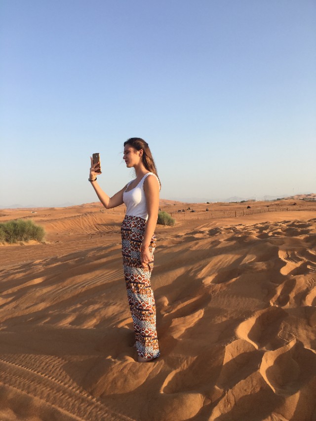 去迪拜冲沙穿什么鞋,去迪拜冲沙