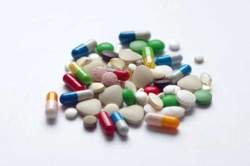 什么是霉菌性食道炎？得了霉菌性食道炎主要有哪些症状？