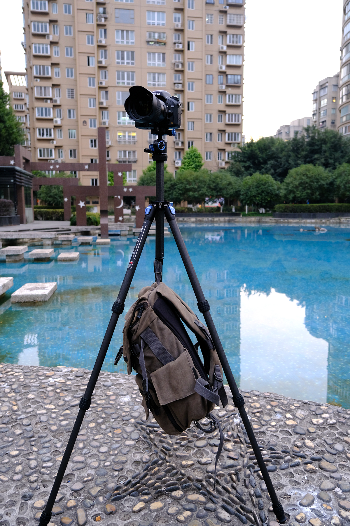 思锐t1204x碳纤维三脚架,思锐长焦三脚架推荐