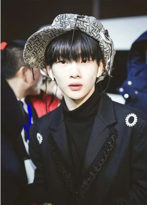 周震南被吓到,看周震南reaction反应