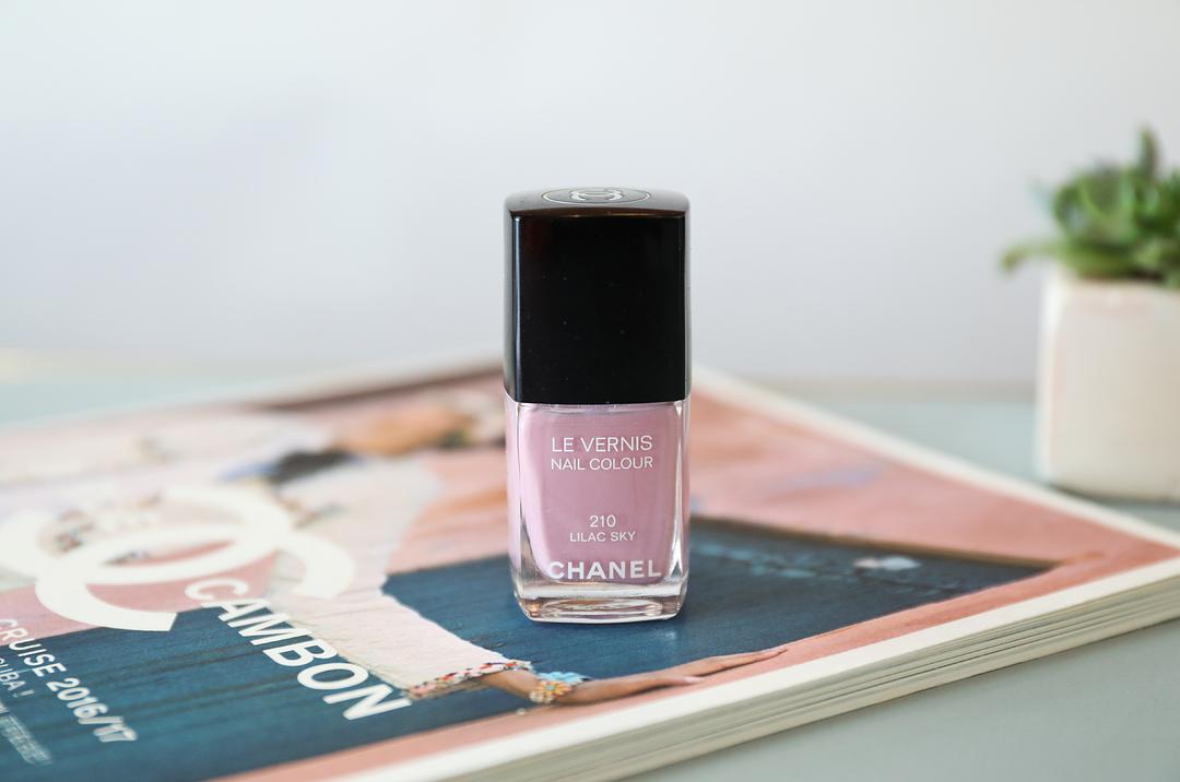 美甲小白建议买什么颜色的指甲油,好看百搭指甲油推荐