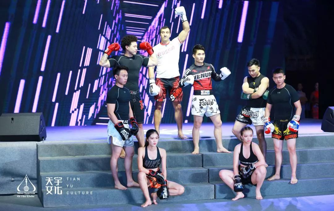 厦门分赛区复赛，导师们各出奇招抢人，黄子韬都搬出来了~