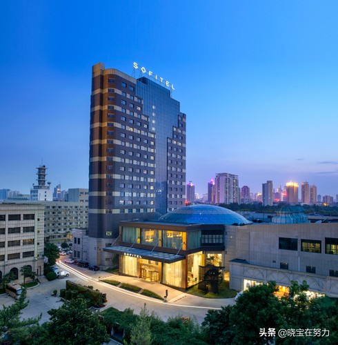 河南郑州市五星级酒店,河南省郑州市中原区天府鸿运酒店