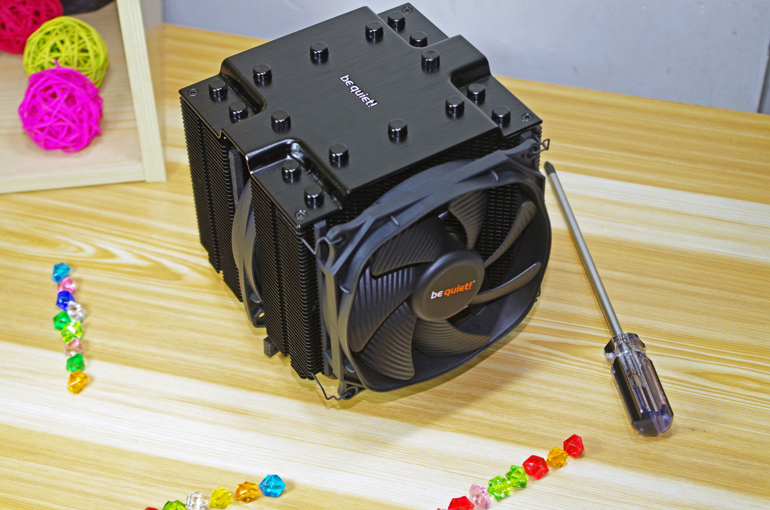 pcie插固态会占用显卡的通道么,pcie延长线对显卡性能测试